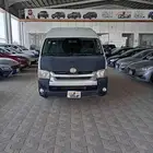 تايوتا باص ركاب