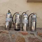 طفايات حريق استيل نضيفه جدا