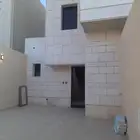 دور علوي للبيع حي المونسيه