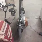 اسكوترات كلهم شغالين وحد يحتاج وقاف فقط
