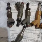 بخاخات بانزين مستعمل مع اثنين كويلات جدد