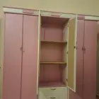 خزانة ملابس