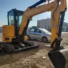 بوكلين صغير للإيجار