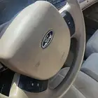 يوجد لدينا مكاين فورد فكتوريا ماركيز