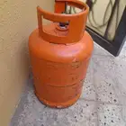 دبه غاز فيها ربع تقريبا