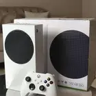 اكس بوكس سيرس اس نظيف جدا جدا للبيع المستعجل Xbox series s