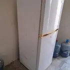 ثلاجه للبيع 10قدم تعمل بشكل جيد