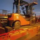 Forklifts cranes manual jacks monthly and daily rental of Ji