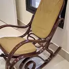 كرسي هزاز خشب انتيك عمره 40 سنه