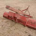 محراث صاروخ وسكين وعربية