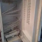 ثلاجه حجم كبير جدا خربانه