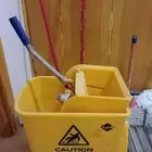 أدوات نظافة جديدة و مستعملة قليل جدا ب50 ريال