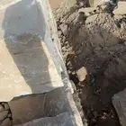 سواق بكلين ومعلم بنيان حجر