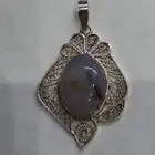 عقد نسائي من اىفضه وحجر كريم