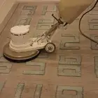 تنظيف وتعقيم المجالس والفرشات لدينا افضل العماله المدربه