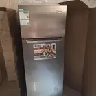 ثلاجه جديده للبيع