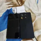 هاتف poco x6 5g العادي معاه اغراضه نضيف بس تغيير شاشة