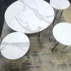 طاولة دائرية و3 طاولات خدمة صغار استخدام نظيف 200ريال