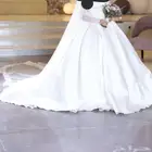 فستان زفاف فخم