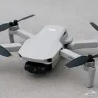 للبيع كاميرا طيارة Dj mini 2 مستخدمة بحاله جيده