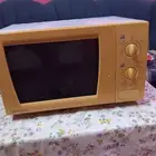 فرن مكروويف 20 لتر مستعمل ما ركة كينوود بحاله جيده.