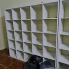 عدد 4 دولاب ايكيا شبه جديده 5x5 عدد الرفوف في الواحد 25