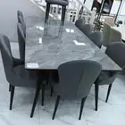 طاولات طعام بعده مقاسات