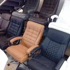 كرسي دوار جلد مكتبي و كرسي انتظار ثلاثي حديد و مكتب