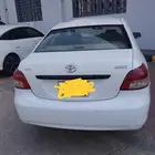 سيارة يارس موديل 2011 بحالة جيدة مكينه والغير على الشرط التك