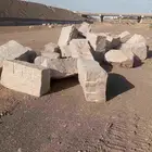 بكلين وكنبربش لقص الصخور وبنيان الحجر وهدم العماير وحفر الآب