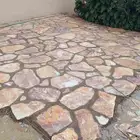 معلم حجر وتلبيس جميع انواع الحجر وتظبيط ممرات وحدائق وجهات ف