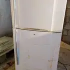 ثلاجه حجم كبير نظيفه جدا