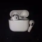 سماعه ايربودز اصليه الجيل 4
