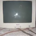 شاشة كمبيوتر قديمه