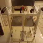 عربية حمام ورافعة نقل للمرضى