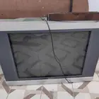 للبيع شاشة وطاولة طعام خشب