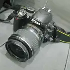 كاميرا نيكون D3100
