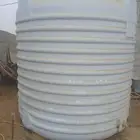 خزان 10 000 لتر نظيف للبيع