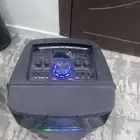 سماعة للبيع جديده والصوت عالي جدآ تشحن بشاحن تايب سي ويجي مع