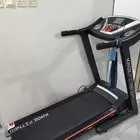 سير جري رياضي نظيف جدا