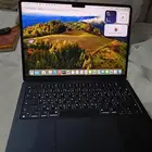 آبل MacBook Air M3 كالجديد سعة256جيجا رام8جيجا بجميع أغراضه