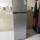 ثلاجه 9 قدم استعمال شهرين جديده