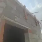 نجار مسلح موجود في الليث غميقة