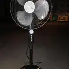 مروحه ازرار سليمه 70 ريال   موقد كهربائي 40 ريال سليم كمان