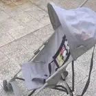 عربة أطفال