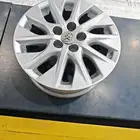 جنوط كورولا اصلي وكاله نضيفه على الشرط مقاس 15