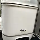 معقم ومجفف رضاعات فيتال بيبي استخدام بسيط ونظيف زيي الجديد