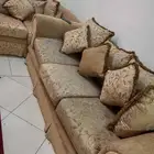 كنب مع ستارة