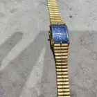 ساعة نسائية لوماكس مطلية بالذهب