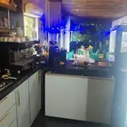 محل للتقبيل مقهى خلف الحديقه الذي خلف الاحوال المدنيه